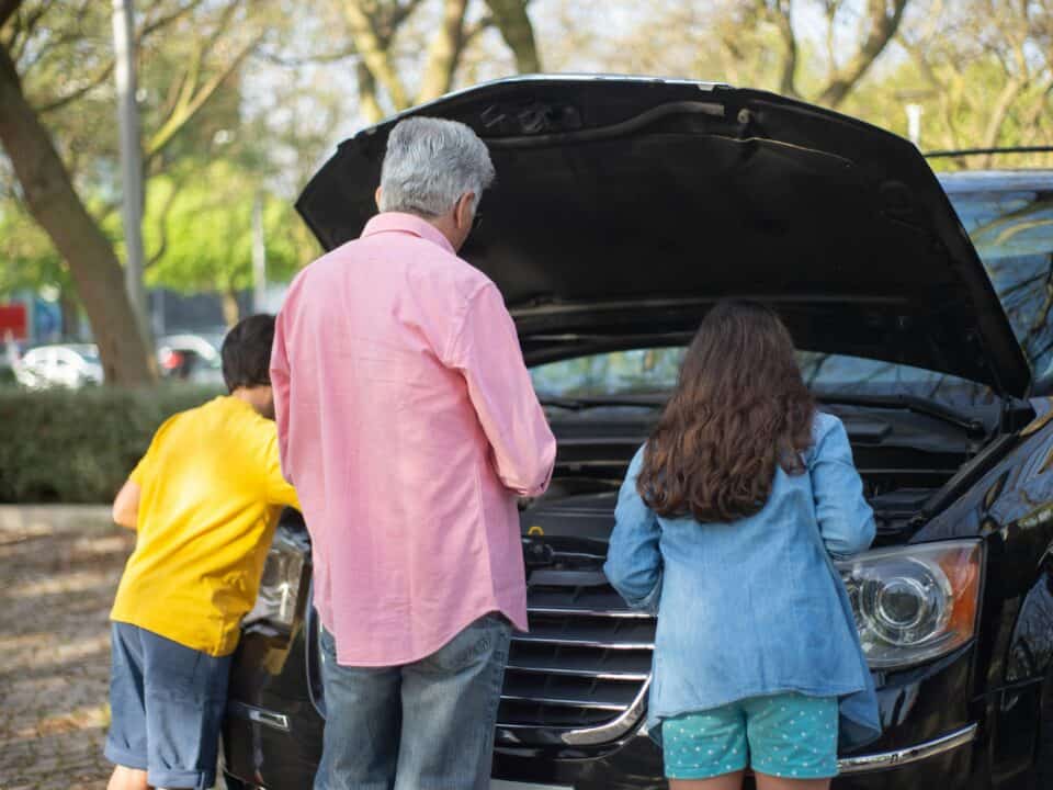 Family repairing vehicle
